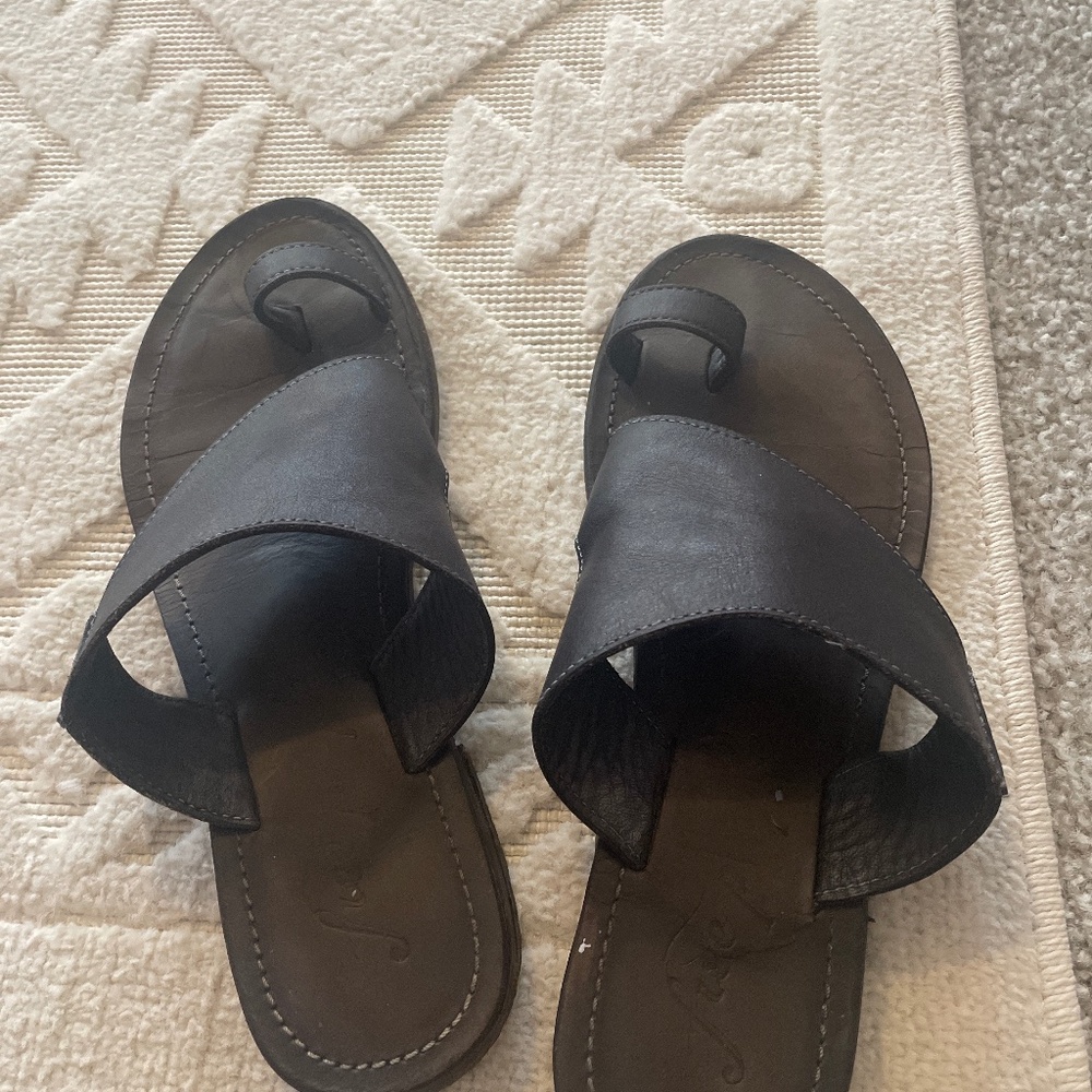 Free people black sandals